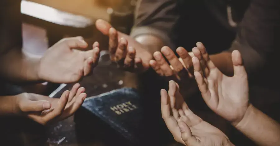 O Que Significa Orar em Línguas